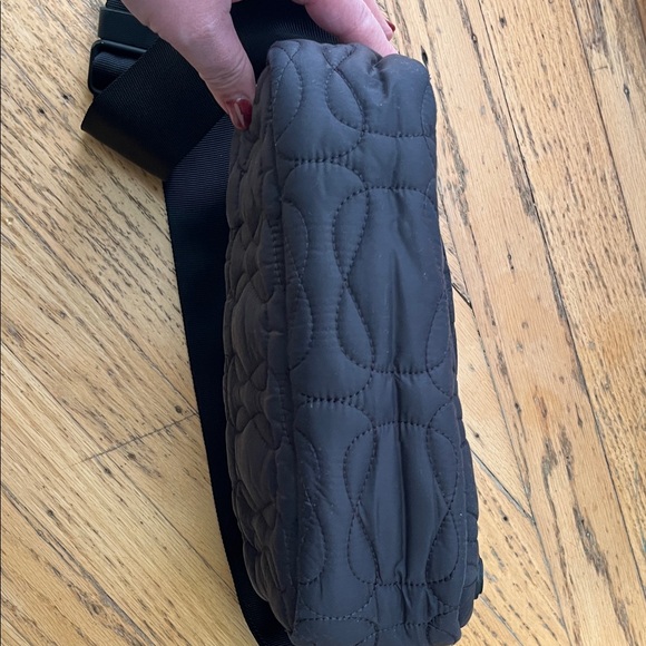 Lululemon Quilted Embrace Crossbody Bag - Picture 15 of 15